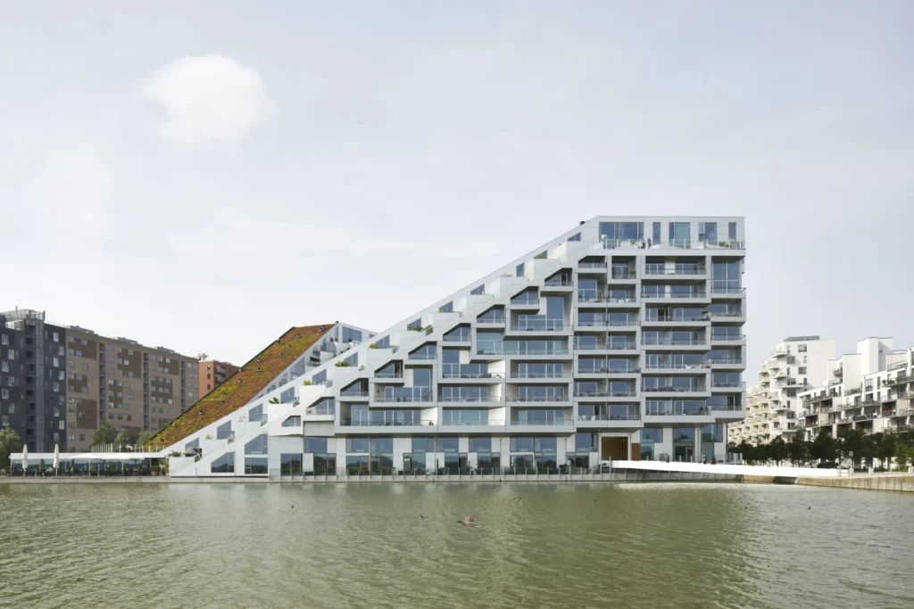 Waterfront promenade along the canal at the 8 House in Ørestad, Copenhagen