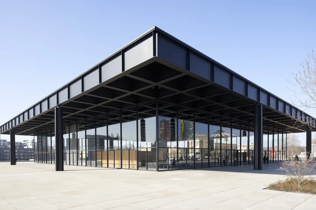Cantilevered steel roof of the Neue Nationalgalerie extending over the granite podium