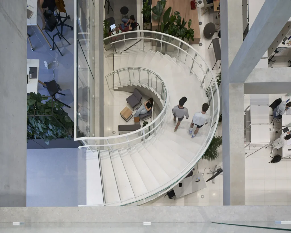 Spiral staircase seen from above inside the SQUARE Learning Center in St. Gallen