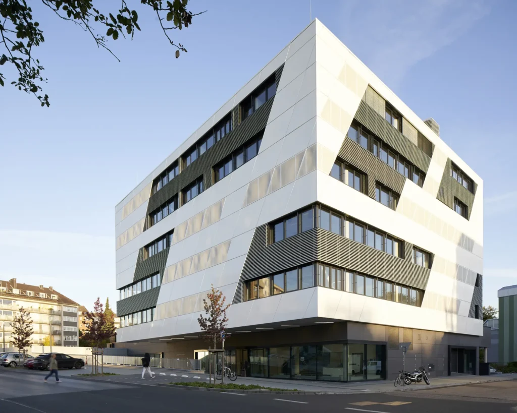 KMAC Center for Advanced Mobility with pedestrians on the campus of FH Aachen