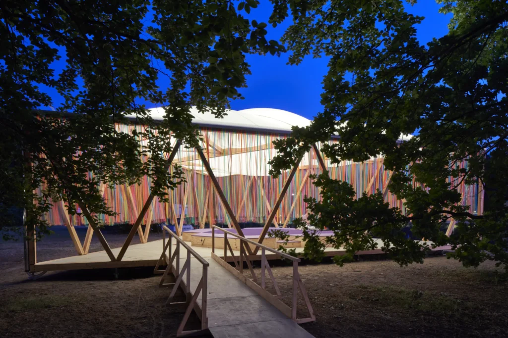 Haus-der-Kulturen back